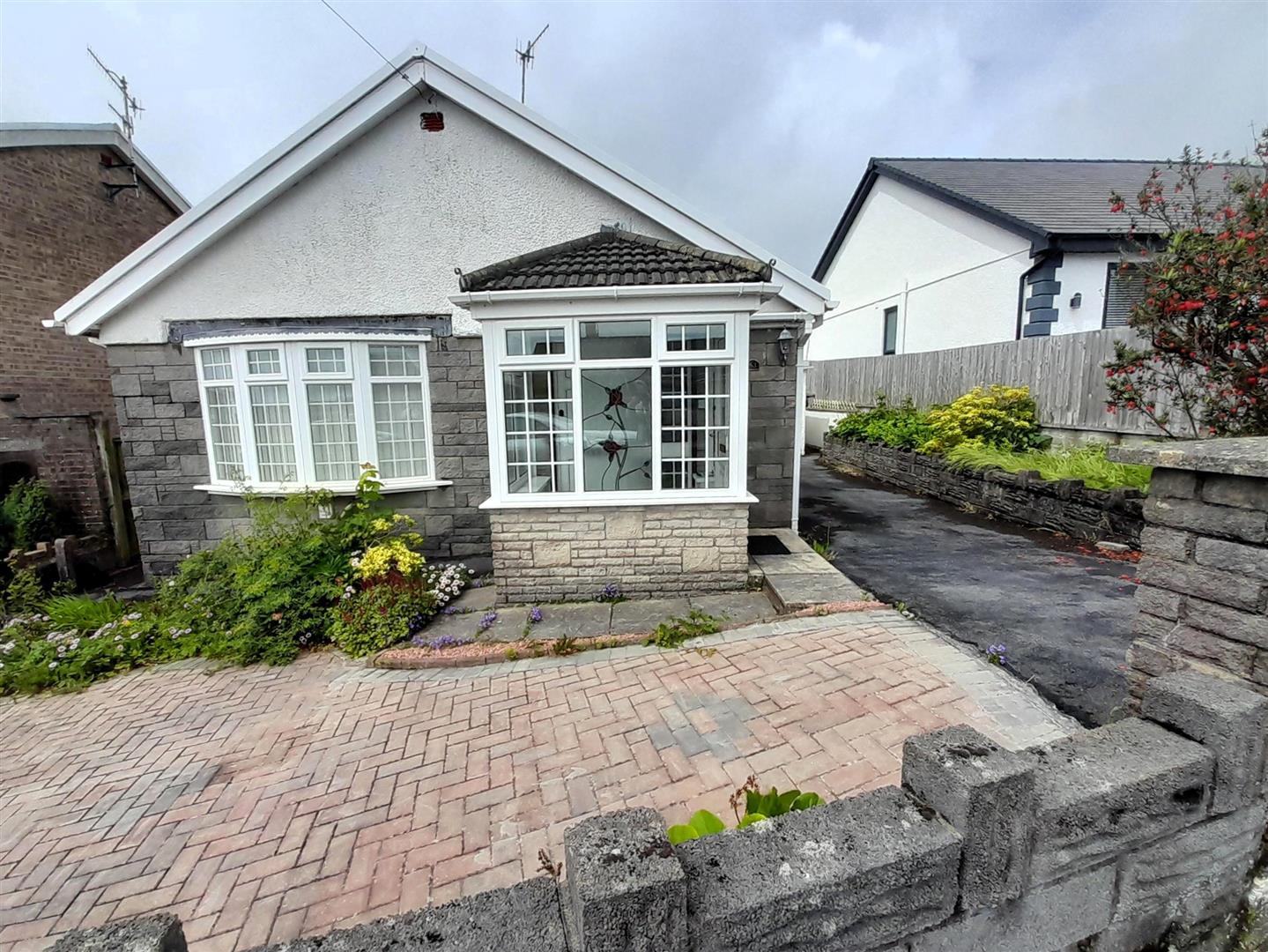 Hilltop, Llanelli, SA14 8DF